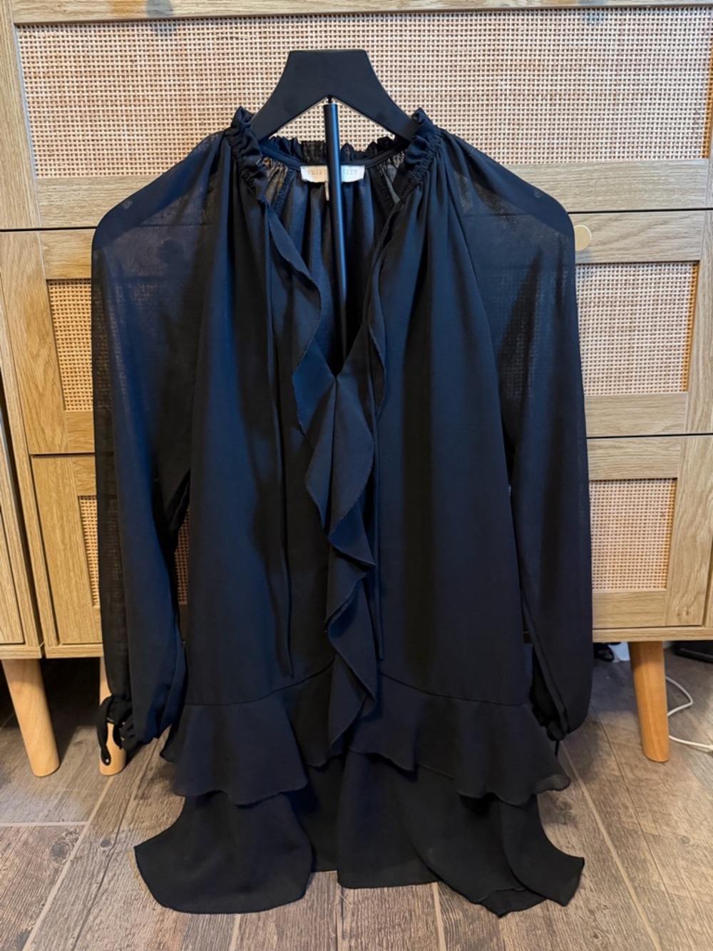 Women's Black Ruffle-Front Long Sleeve Dress